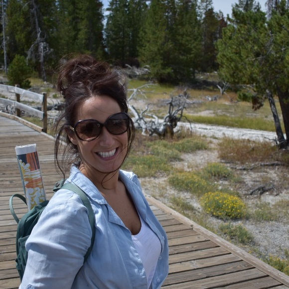 Meet your Posher, Allison - Picture 3 of 3